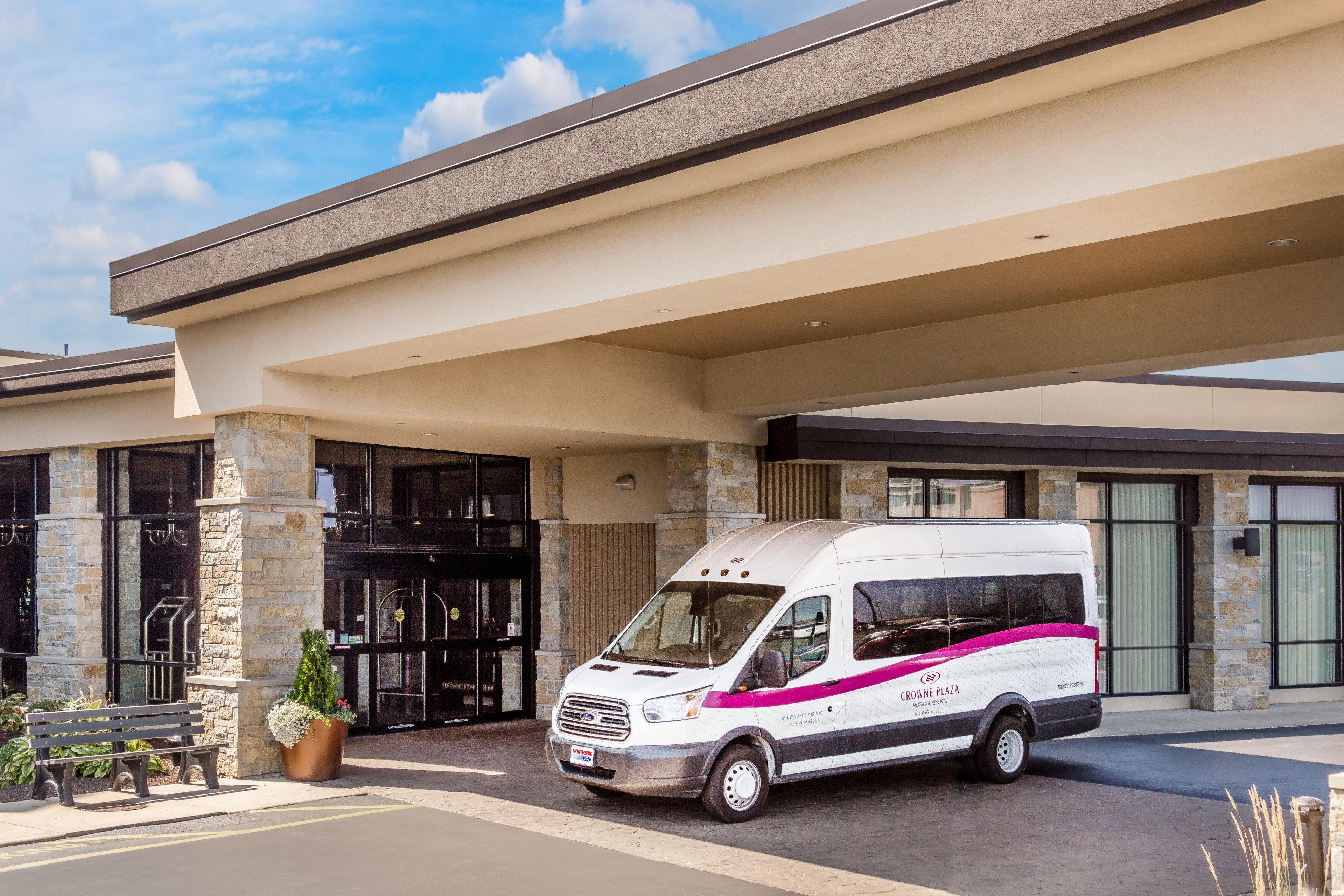 Crowne Plaza Milwaukee South By Ihg Hotel Exterior foto